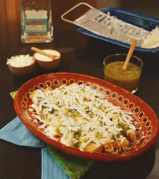 chicken fajita flautas