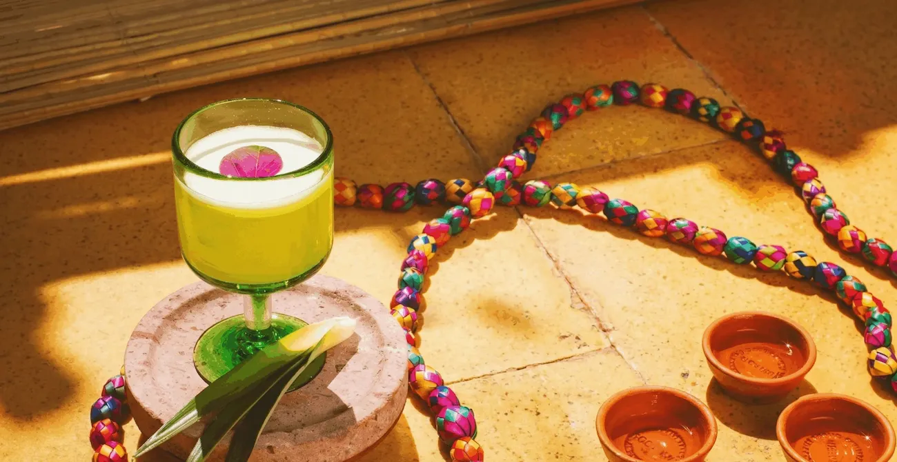 How to create a Smokin’ Aces cocktail